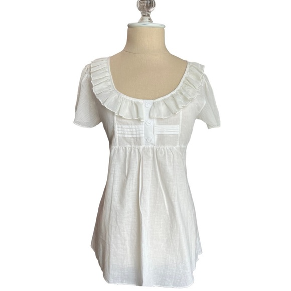 GirlTalk Ivory Ruffle Flutter Sleeve Bridgerton Vibe Babydoll Blouse Size Medium - Picture 2 of 9